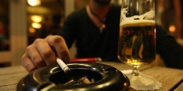 Veste mare pentru fumători: legea antifumat va fi modificată din nou!