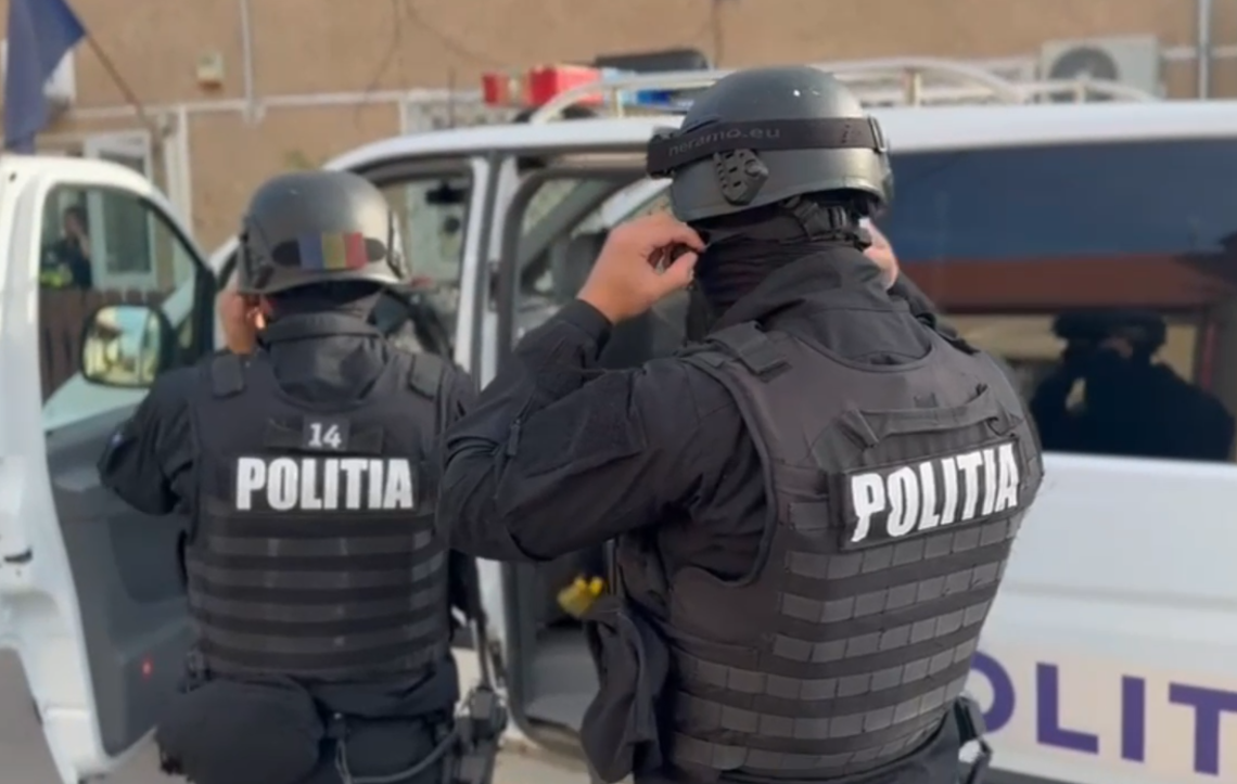 Percheziții în Covasna, vizate mașini second-hand suspectate de evaziune fiscală și falsificare a kilometrajului