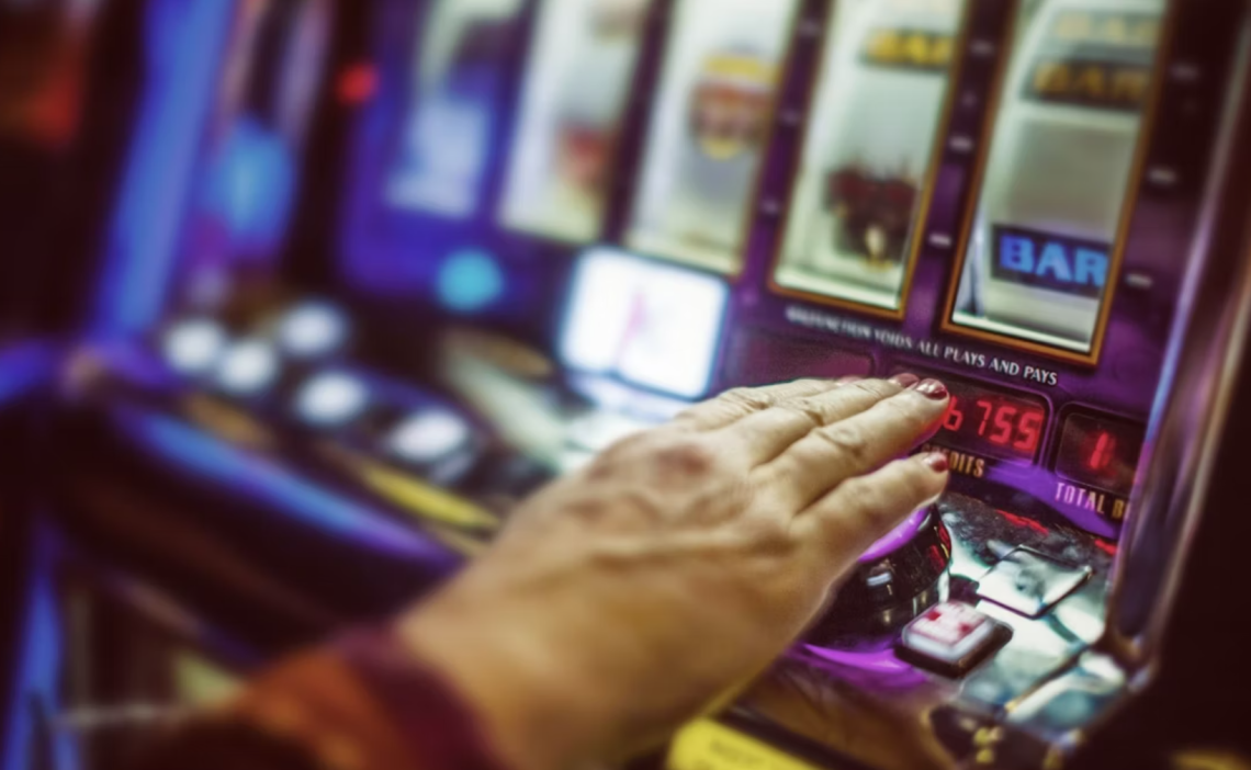 Amenzi de 7.000 de lei și nereguli descoperite în jocurile de noroc din Covasna